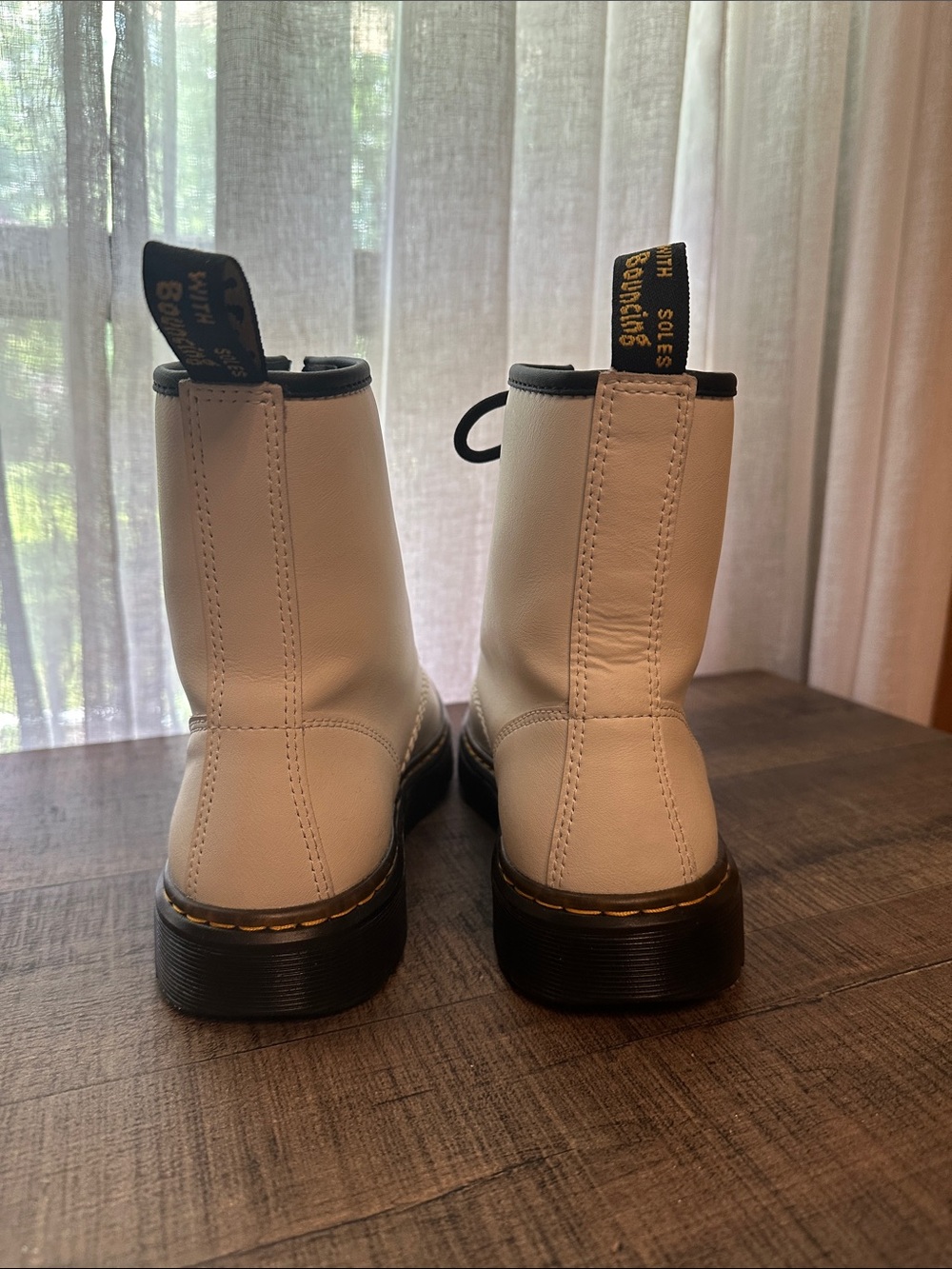 NWOB Dr. Martens White Lace-Up Combat Boots with Black Trim - Picture 5 of 8